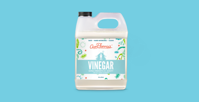 distilled white vinegar